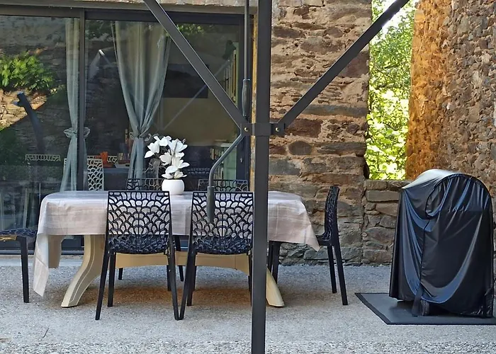 L'0livier Avec Piscine En Aveyron Hébergement de vacances
