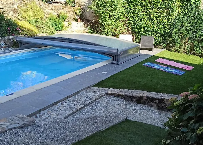 L'0livier Avec Piscine En Aveyron Hébergement de vacances Saint-Just-sur-Viaur